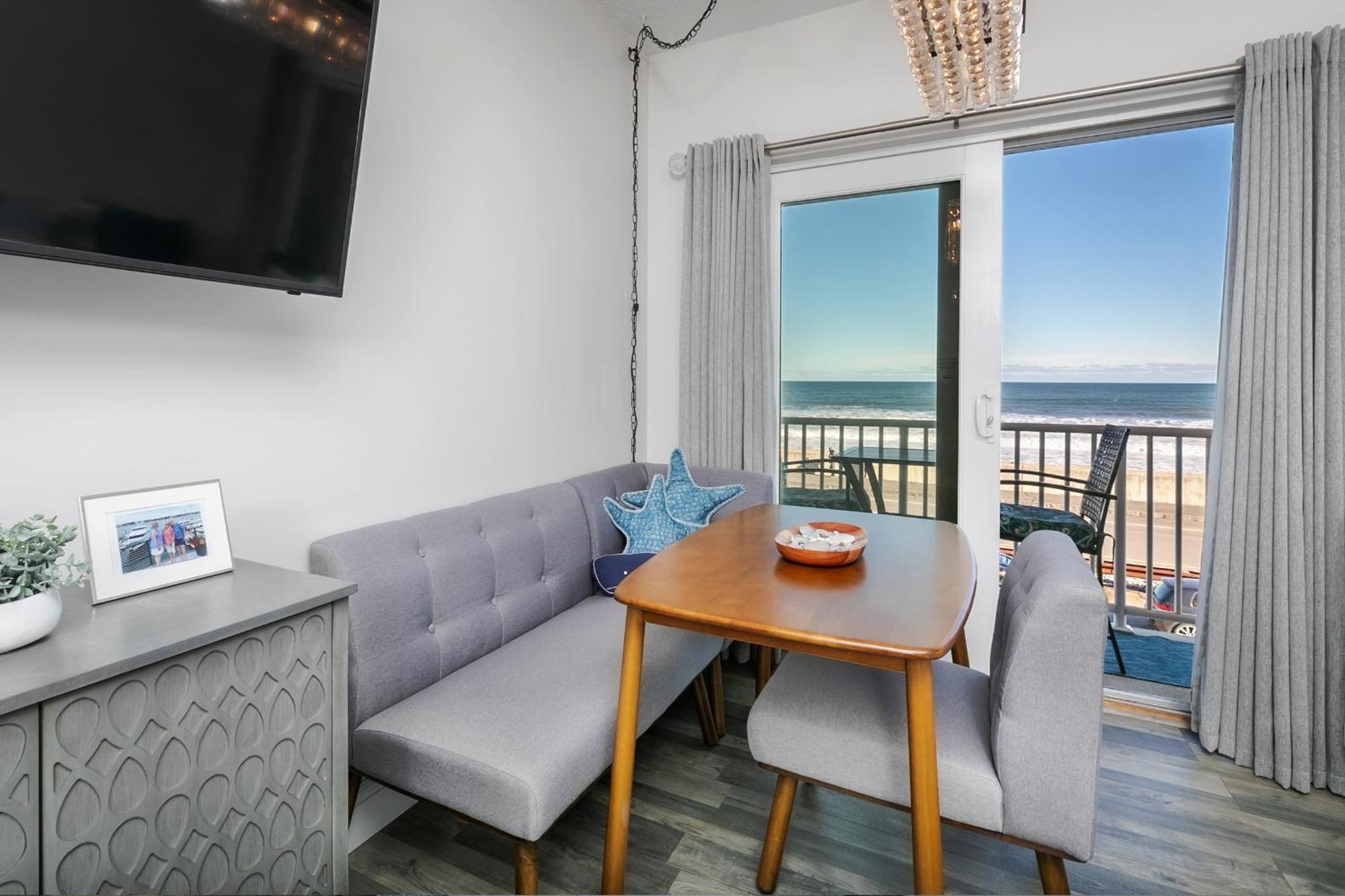 Direct Oceanfront Studio Suite! Hampton Bagian luar foto